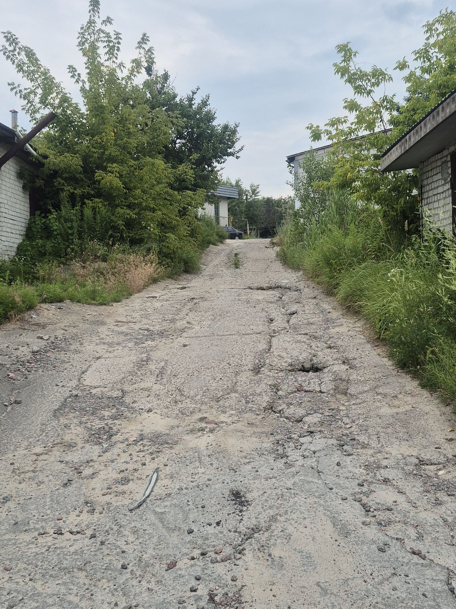 Продам гараж м.Вишгород КООП"Автомобіліст".