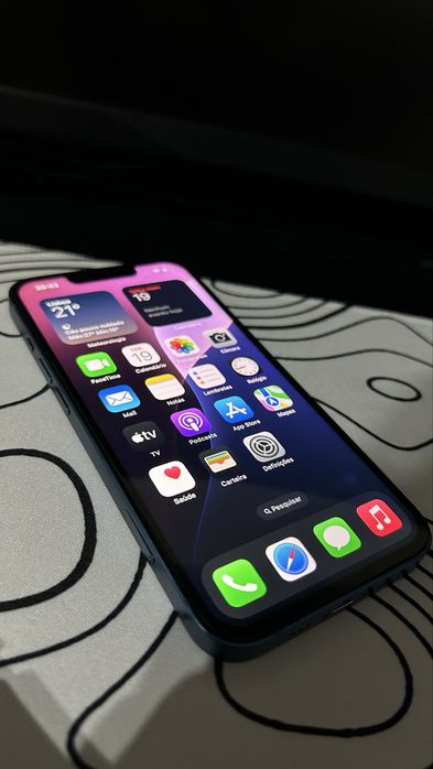 iPhone 13 128GB E-SIM
