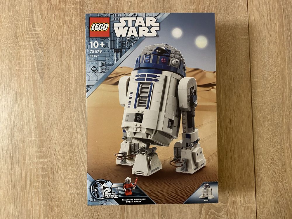 Nowe Lego Star Wars R2-D2 Tm 75379