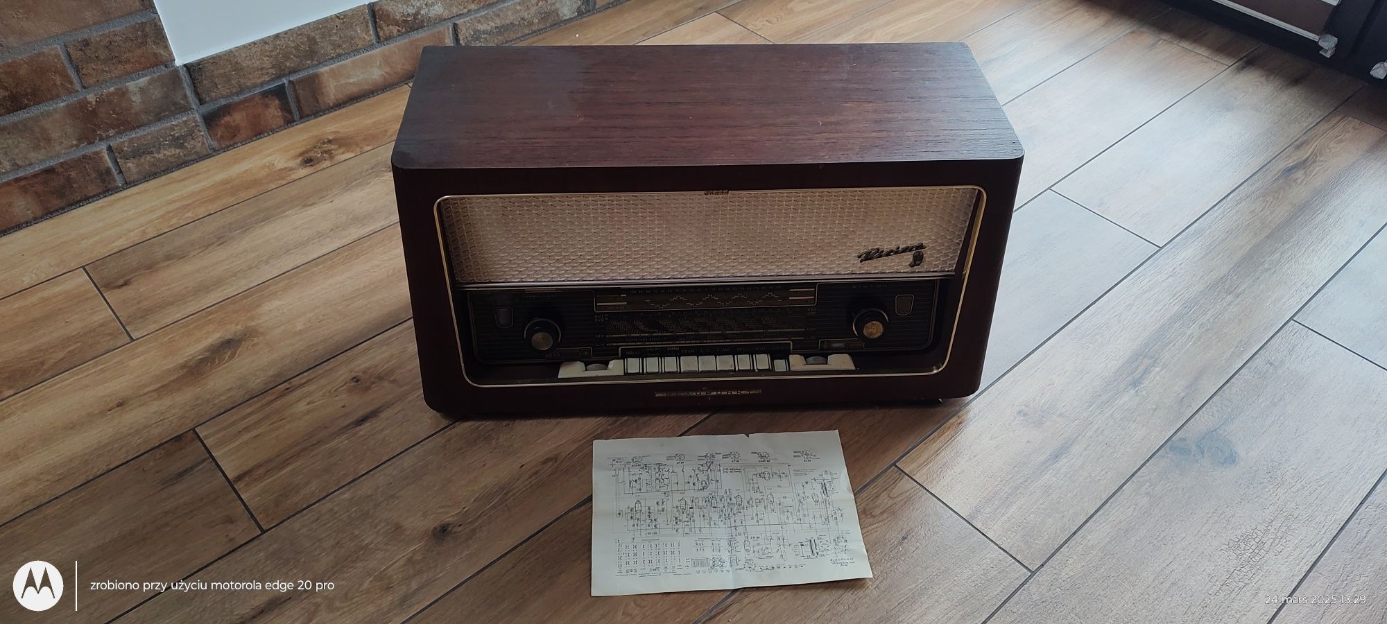 Stare radio Riviera TYP 2440