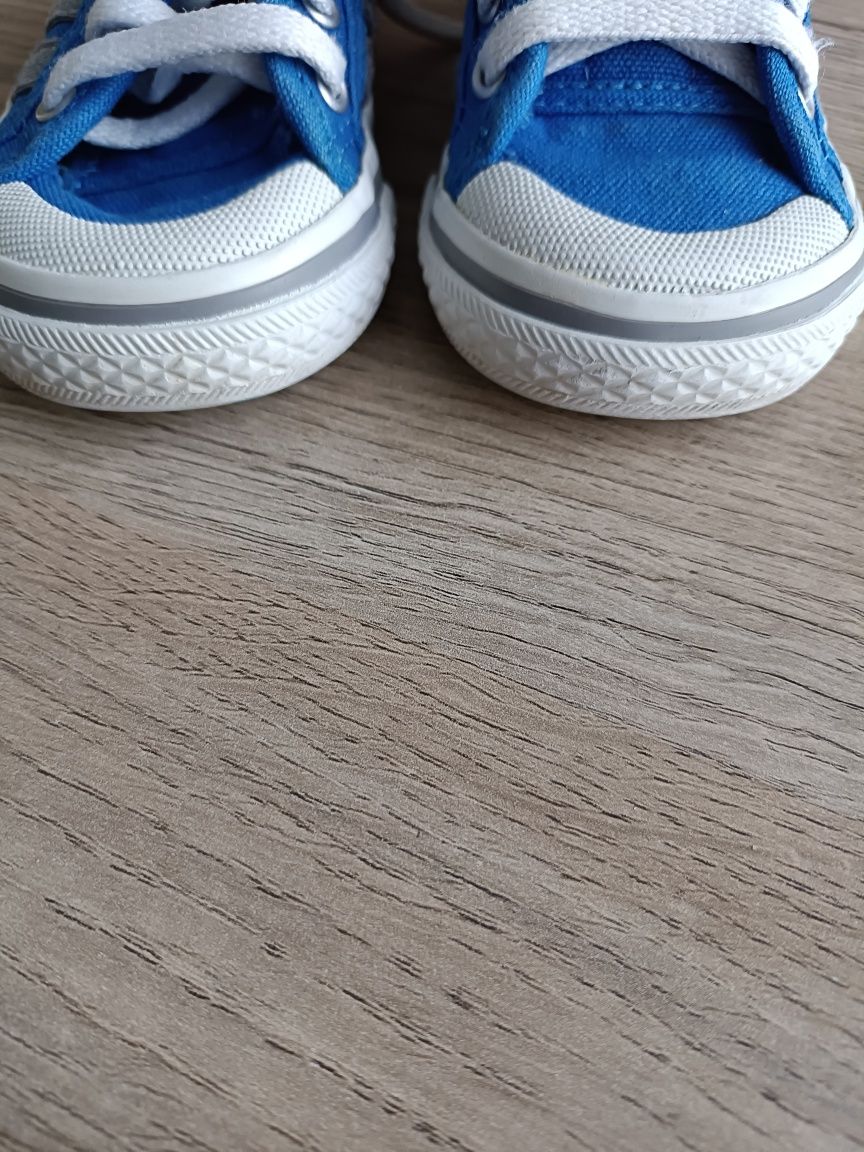 Tenisówki Adidas trampki na wiosna/ lato r.21 wkładka 13.8 cm