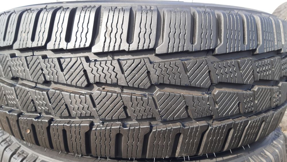 Opony ZIMOWE - MICHELIN Agilis Alpin 215/60r17C