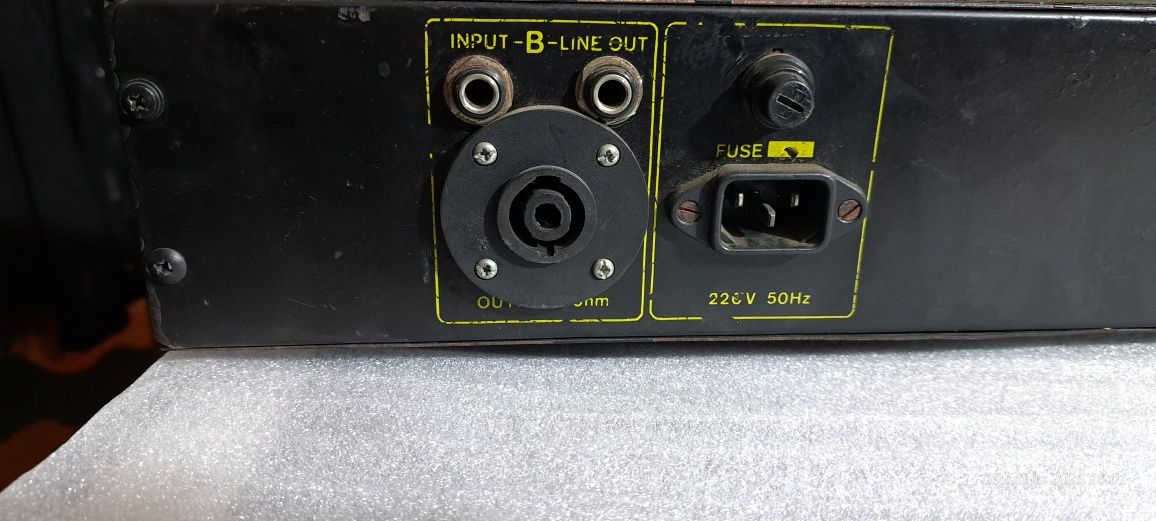 Końcówka mocy wzmacniacz 3 sztuki Elmuz Mosfet mikser  i case gratis