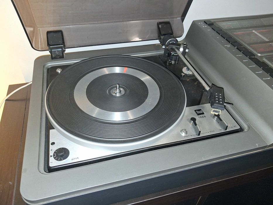 Saba Ultra HiFi 9800 Amplituner Gramofon Dual