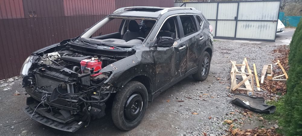 Нісан рог після обстрілу на ходу , максимальний