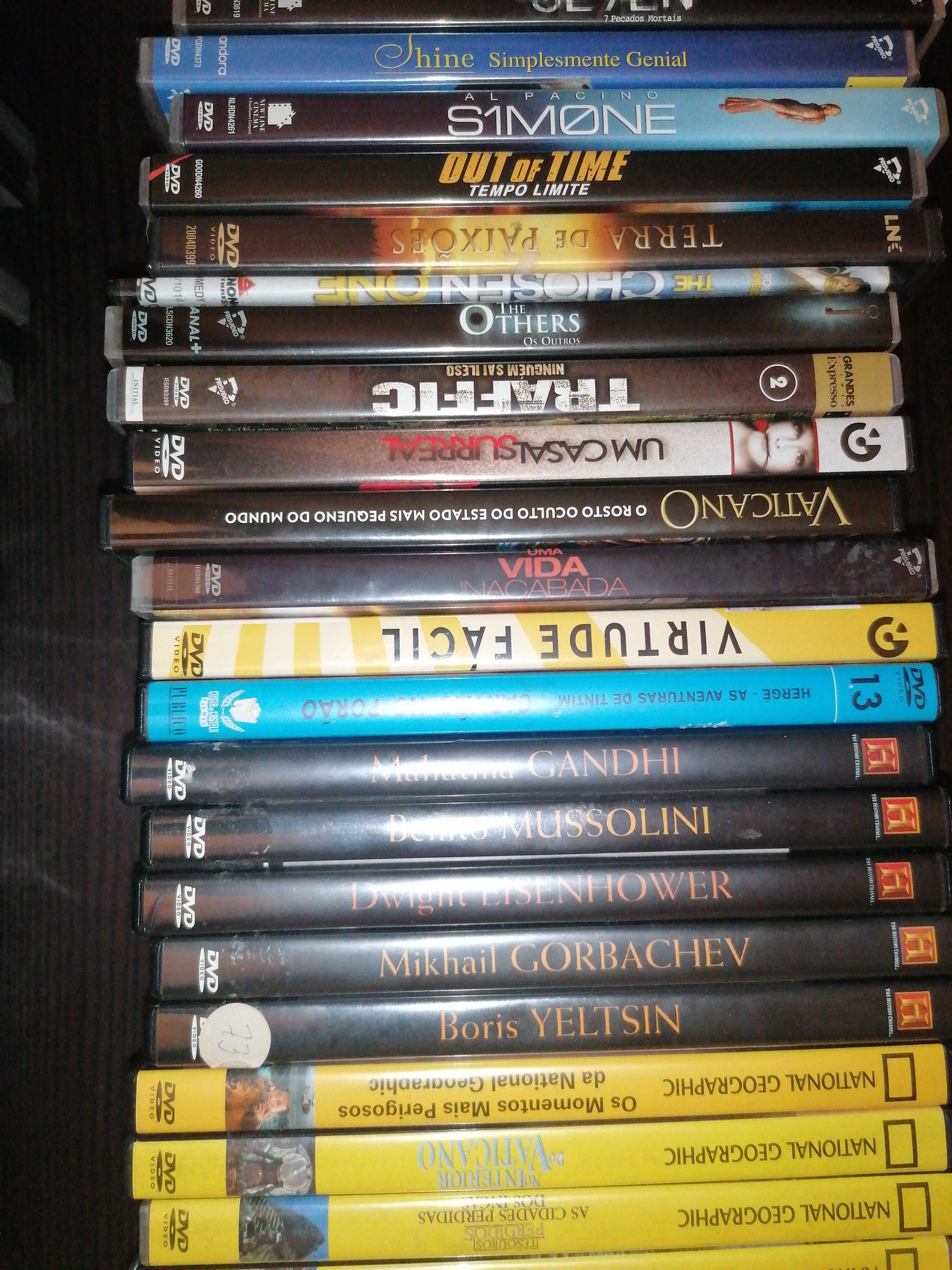 Filmes em DVD variados