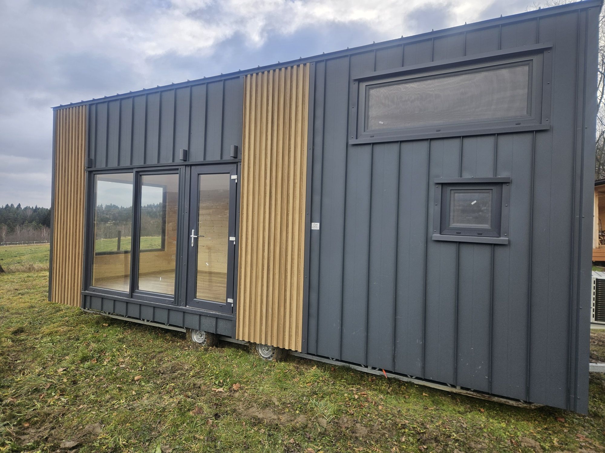 Domek Mobilny TINY HOUSE 700x300