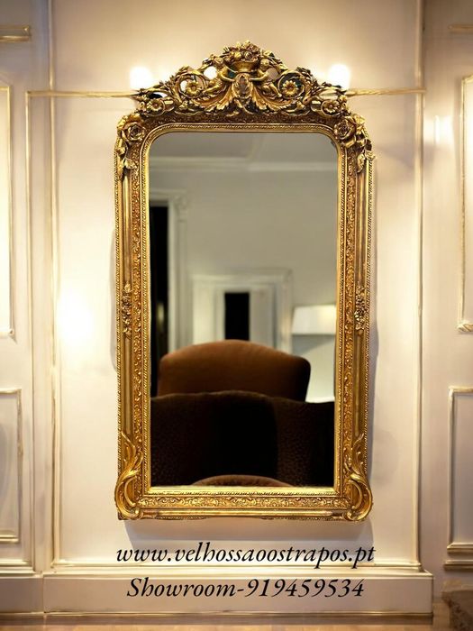 Grande variedade de espelhos