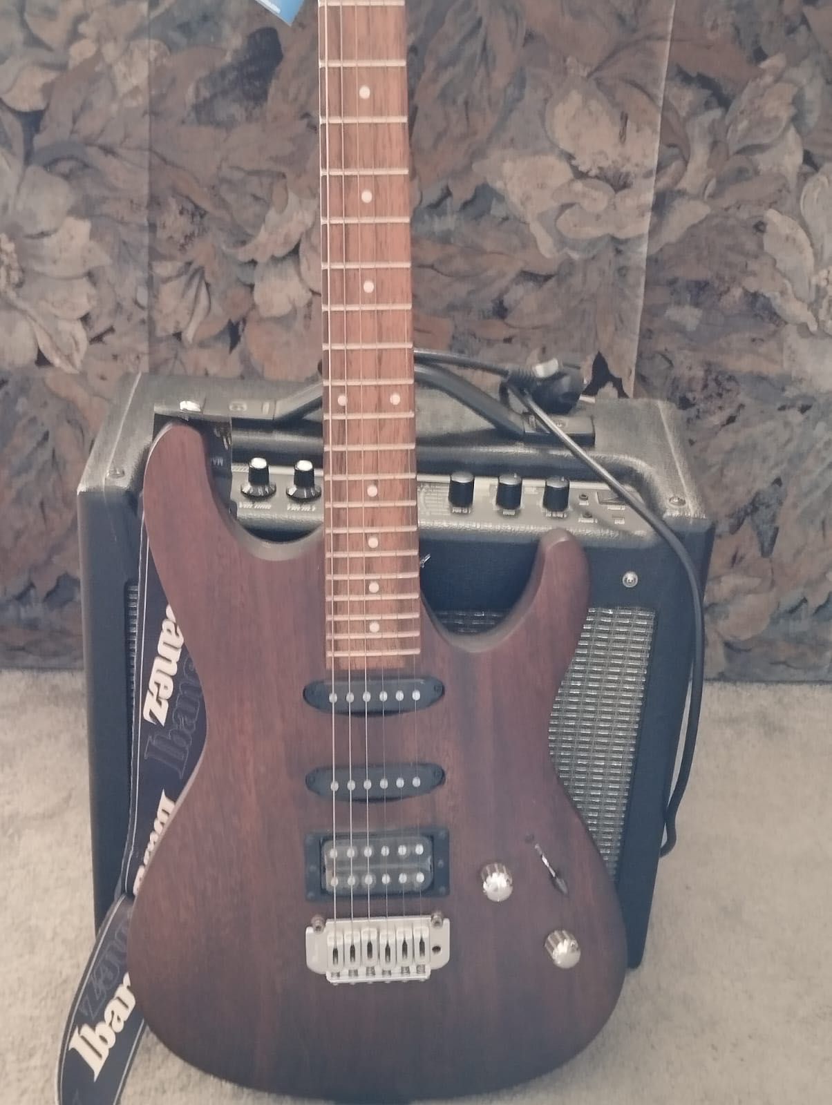 Gitara Ibanez GSA60-WNF Gio + wzmacniacz