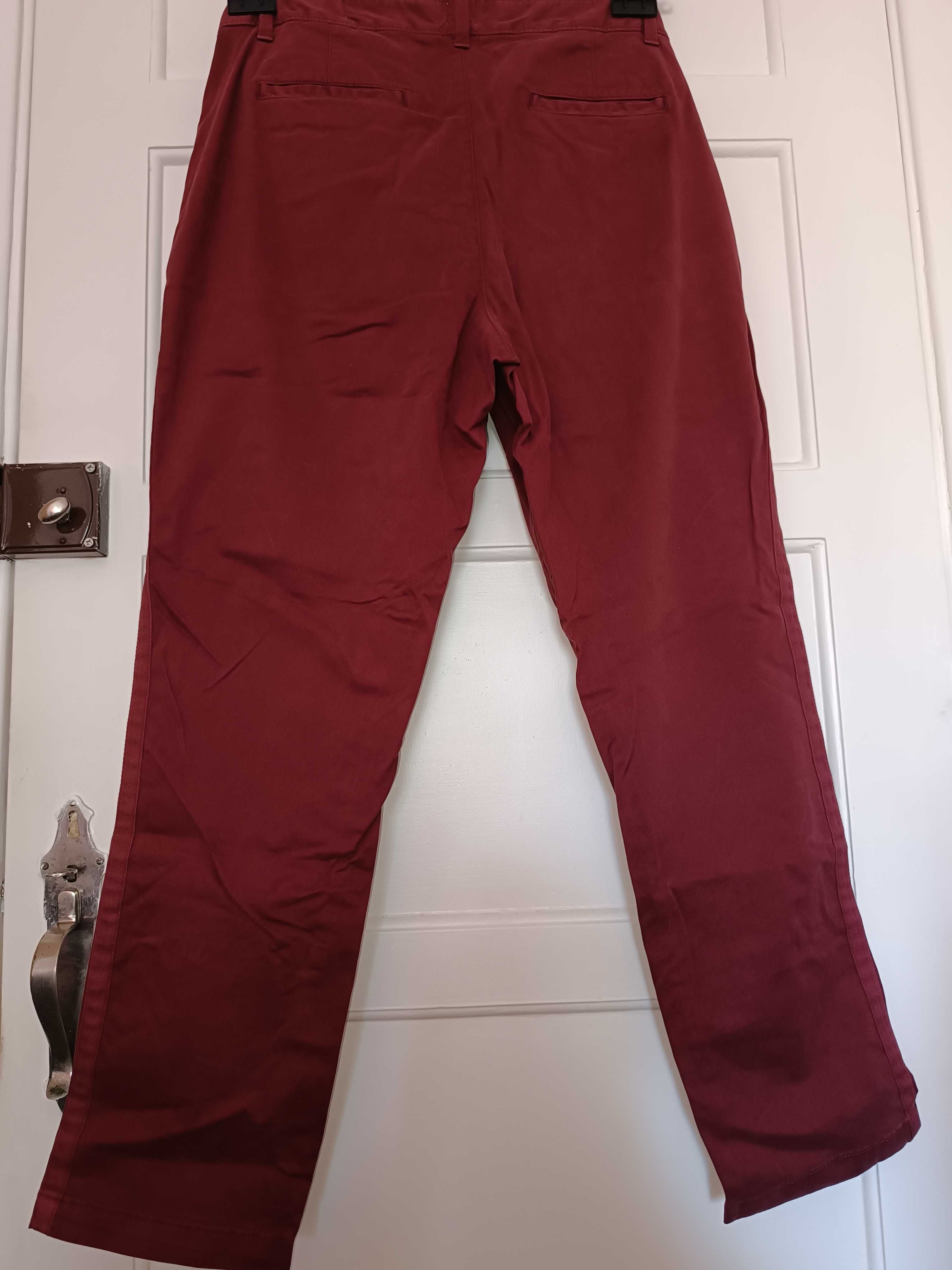 GAP - Calças Chino Girlfriend Bordeaux