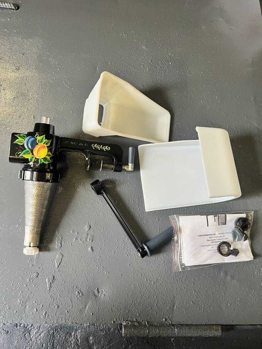 Соковижималка ручна «Мотор Січ СБА-1С» (Нова Сувенірна)