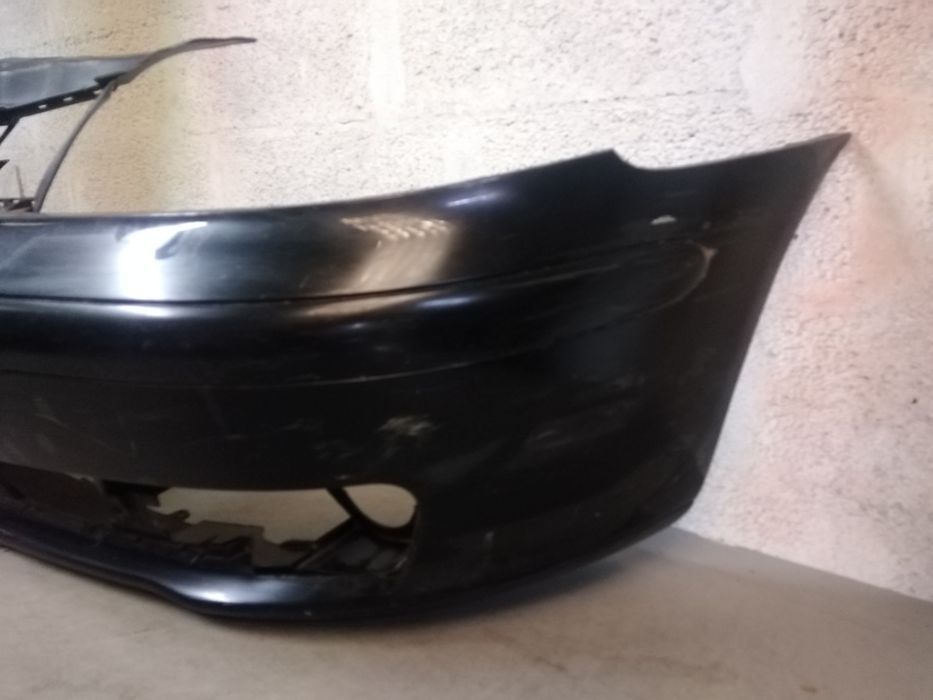 Vendo Para-choque de frente Seat Ibiza  ano 2002 /04