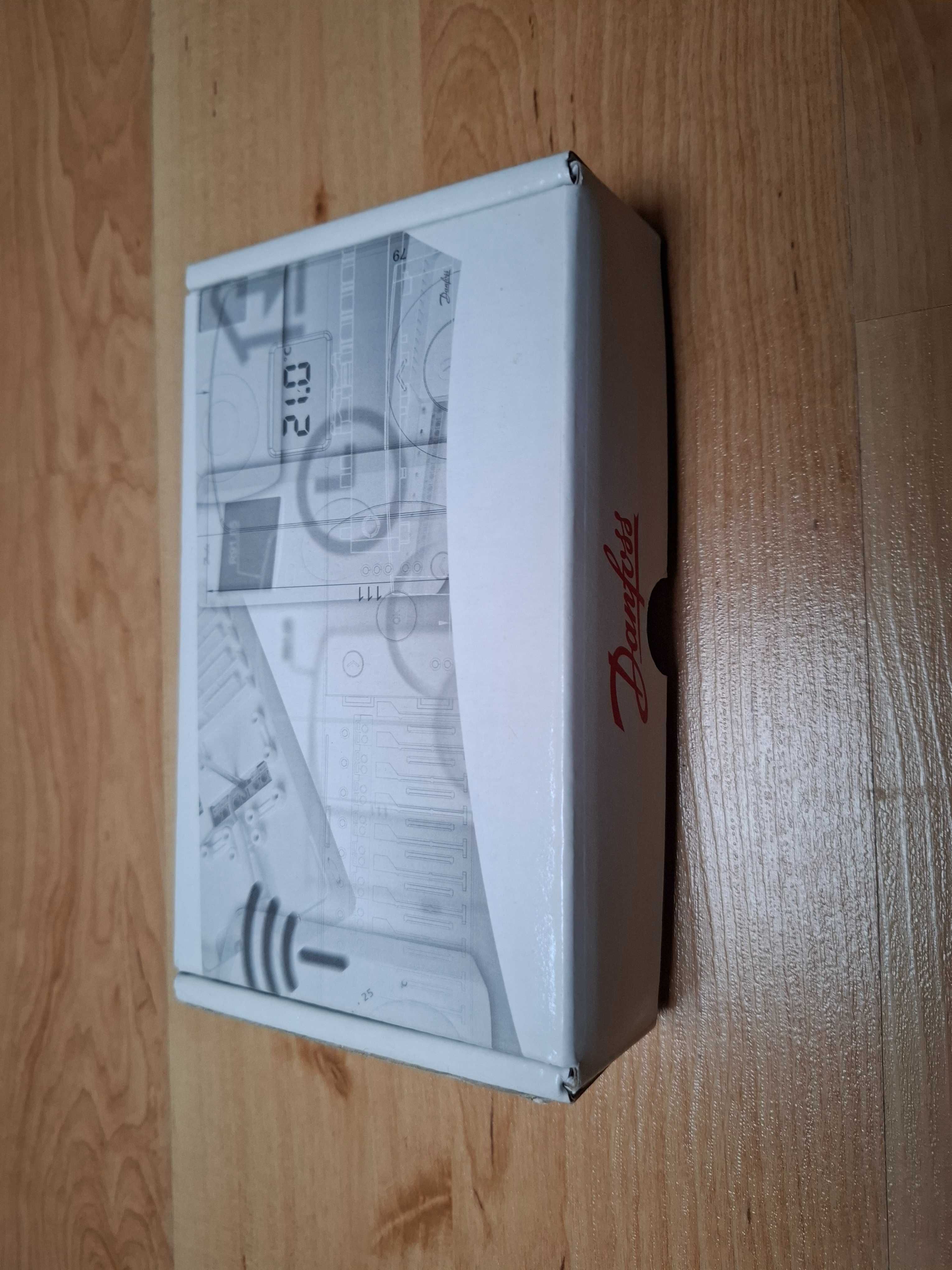 Danfoss termostat pokojowy CF-RF z wyświetlaczem i czujnikiem temp