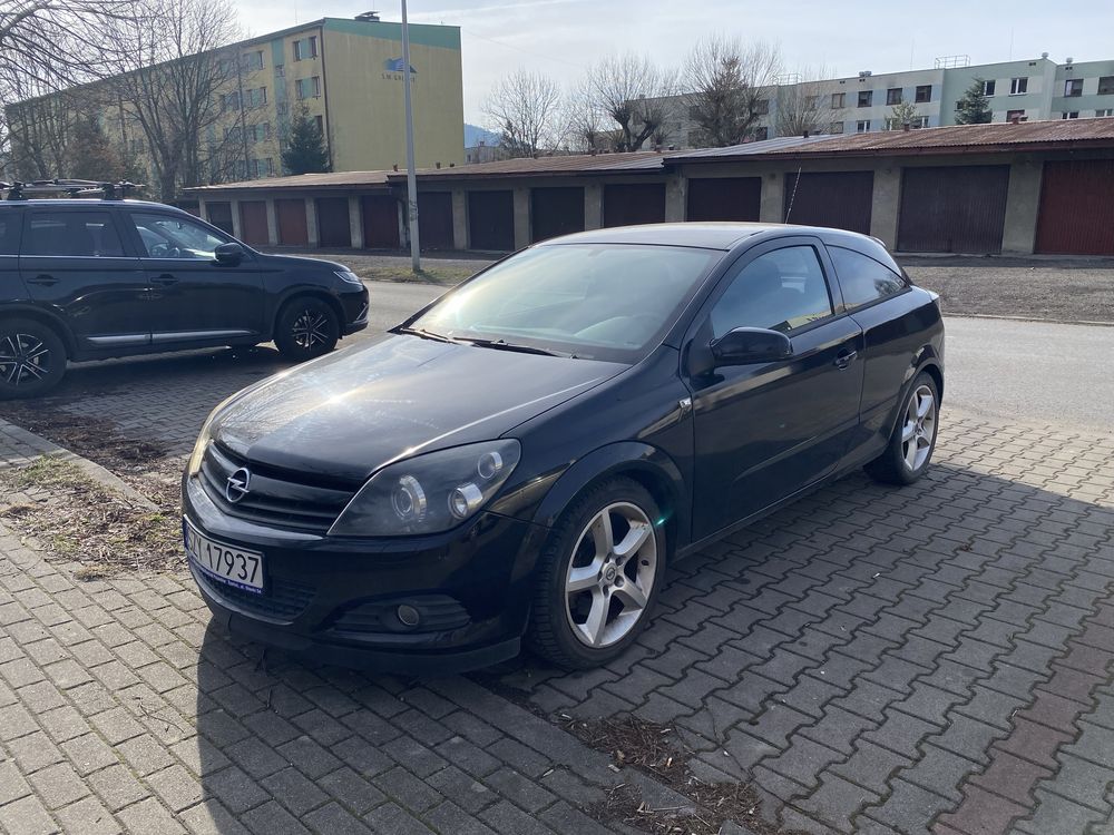 Opel Astra H Turbo GTC 2.0