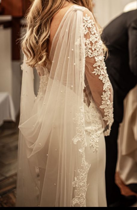 Suknia ślubna koronka