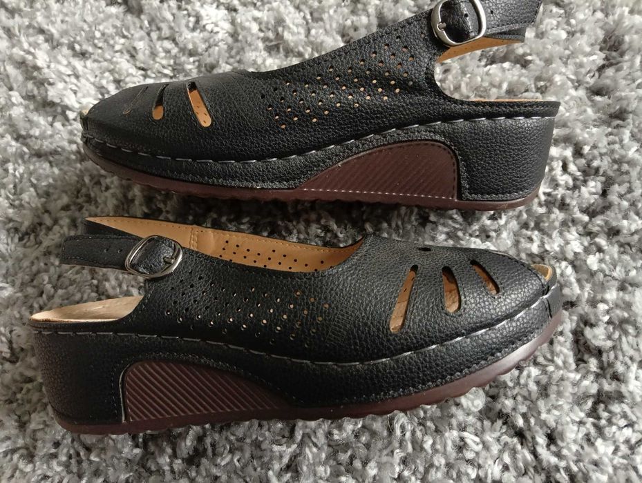 Sandały damskie na koturnie CABIN rozm 36 jak nowe