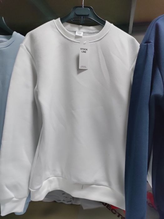 Sweates 5,50 Euros.               Só para REVENDA