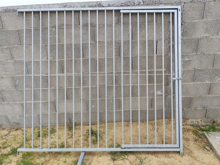 Vendo porta de canil aço galvanizado