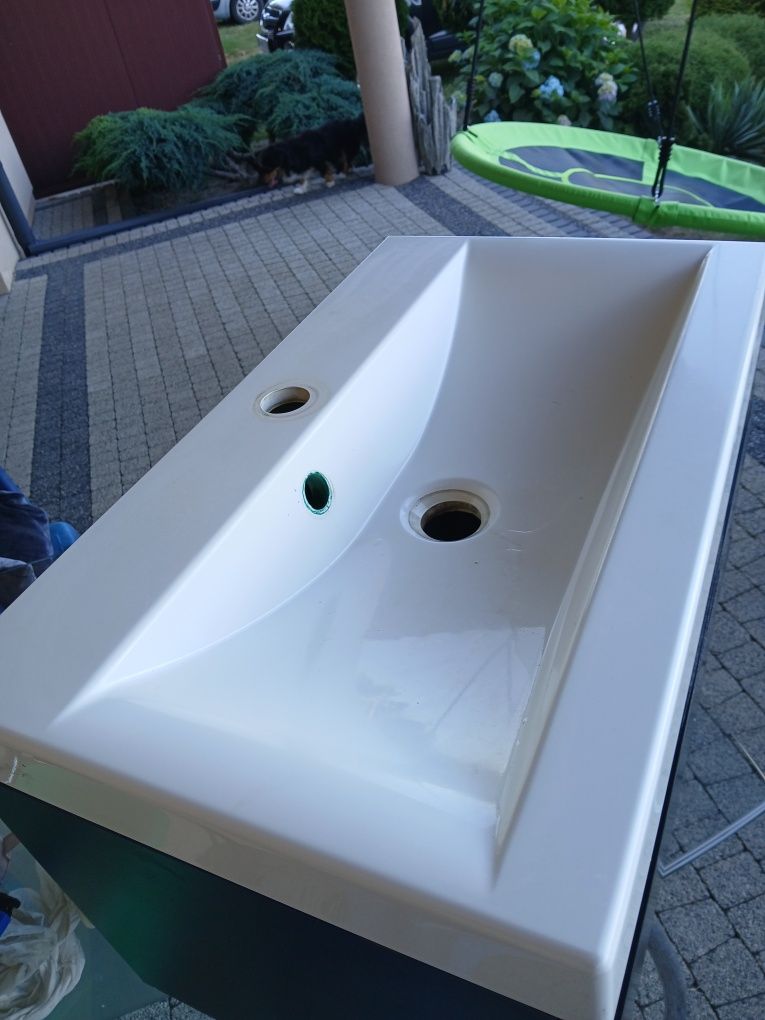 Szafka łazienkowa wisząca z umywalką