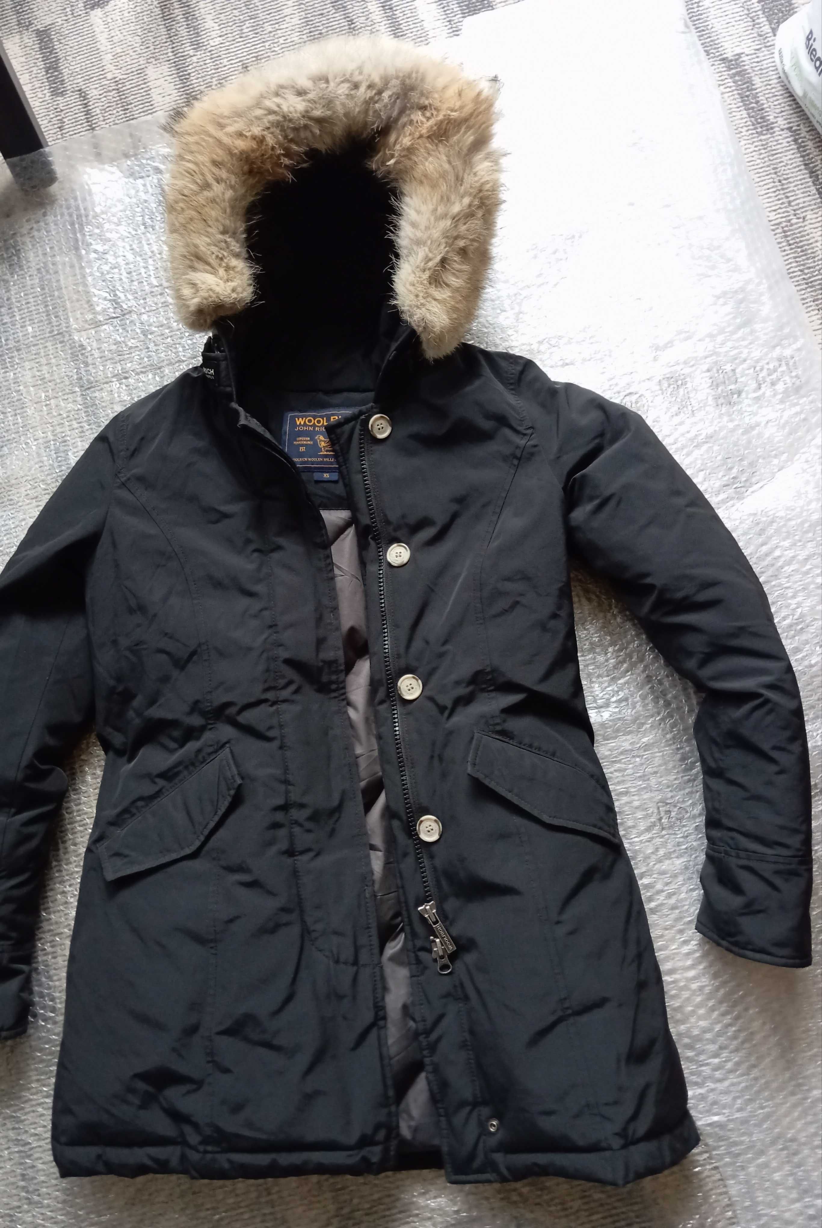 Woolrich Damska kurtka puchowa futerko XS