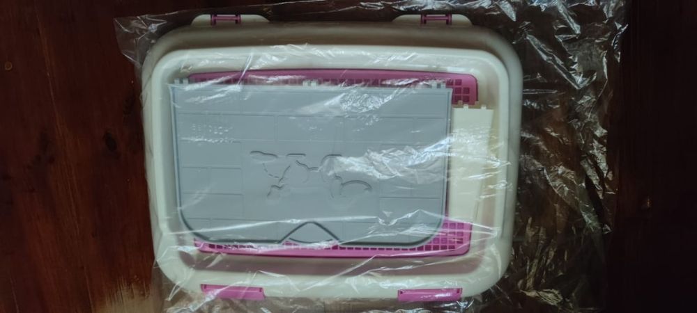 Лоток для собак . Новый.