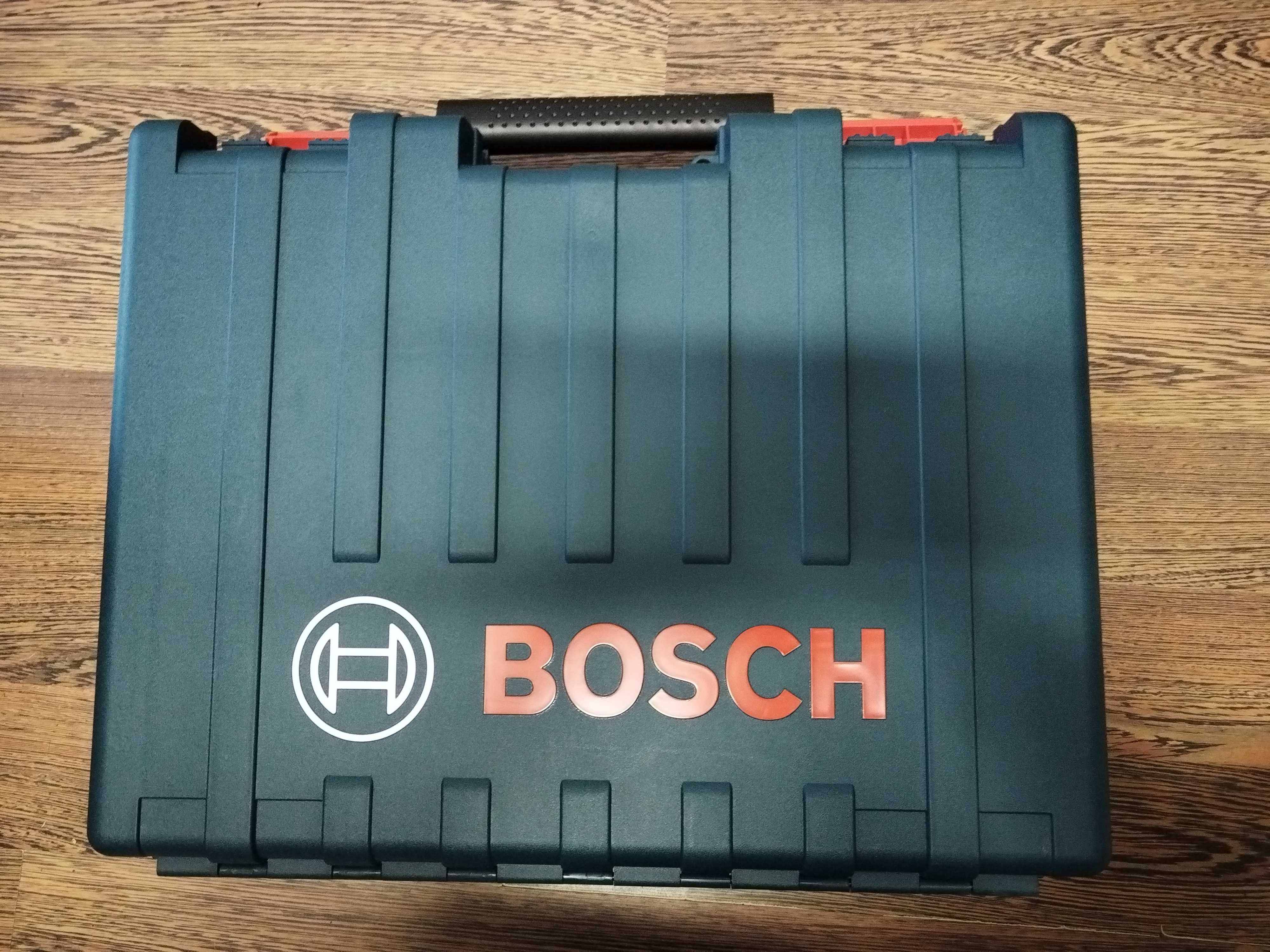 Bosch młot udarowo obrotowy GBH 180-LI 2X4.0AH