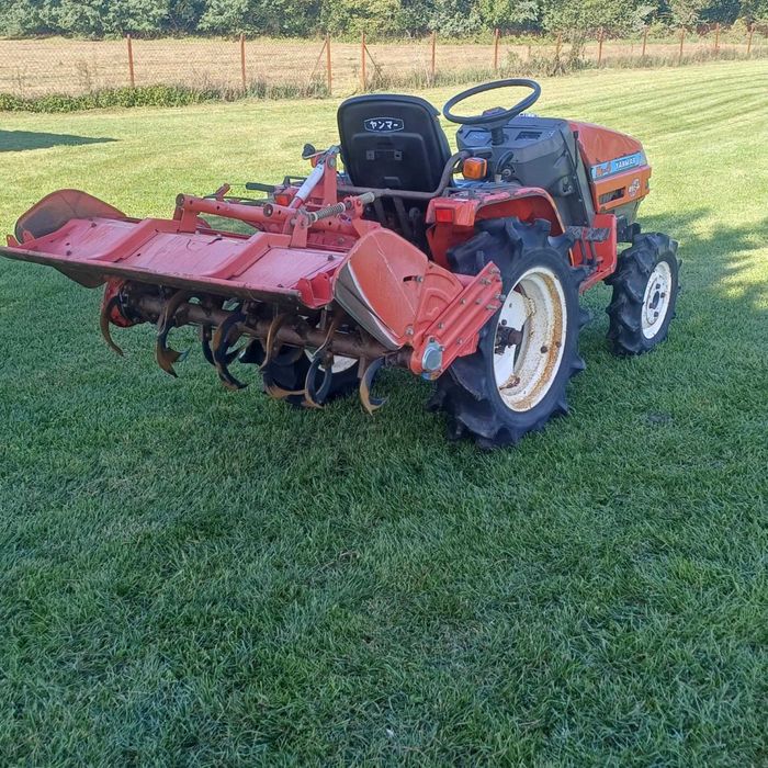 Traktor traktor ogrodowy Yanmar KE-4 4x4  Zestaw