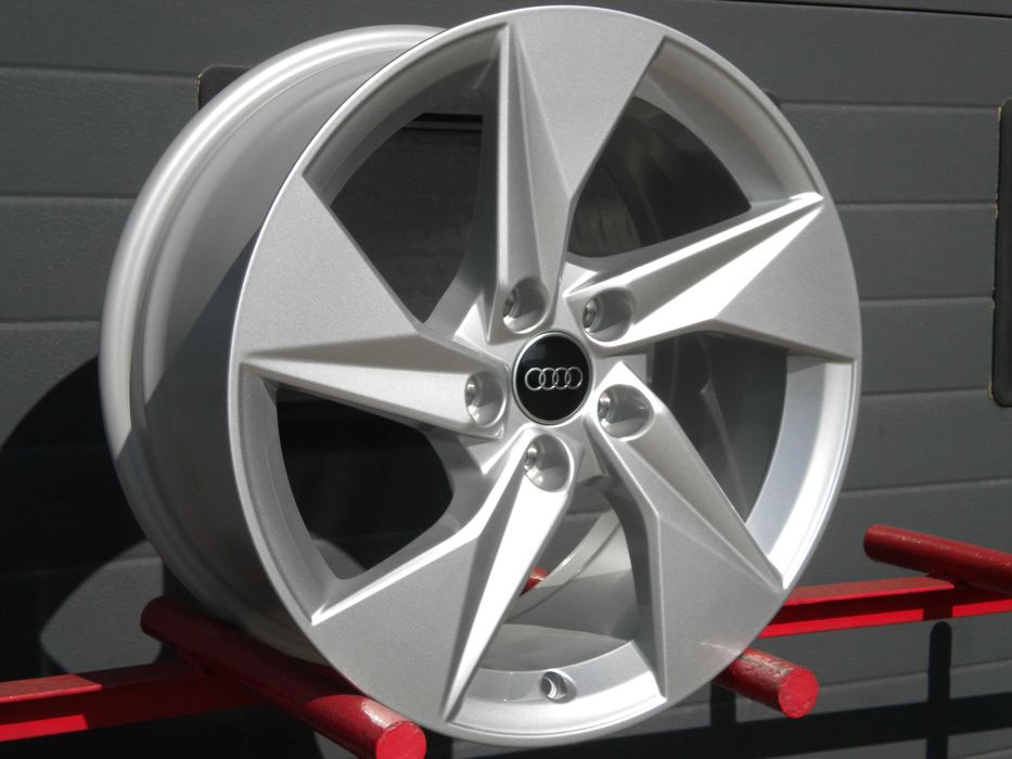 Felgi aluminiowe 17 5x112 oryginał Audi A3 8Y 8V 8P Nowe-Demo