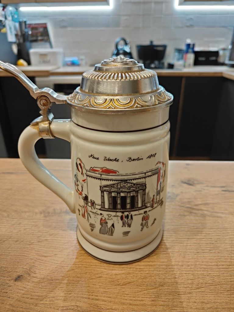 Kufel ceramiczny zamykany