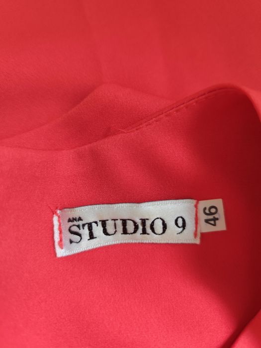 Czerwona Sukienka Rozkloszowana