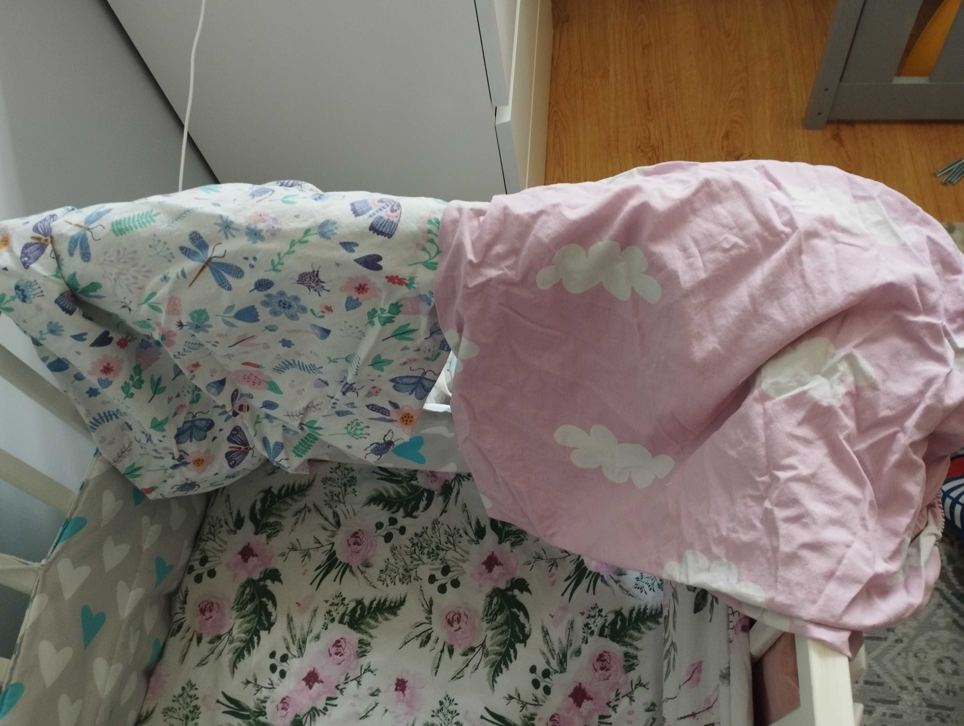 Sprzedam łóżeczko dziecięce białe