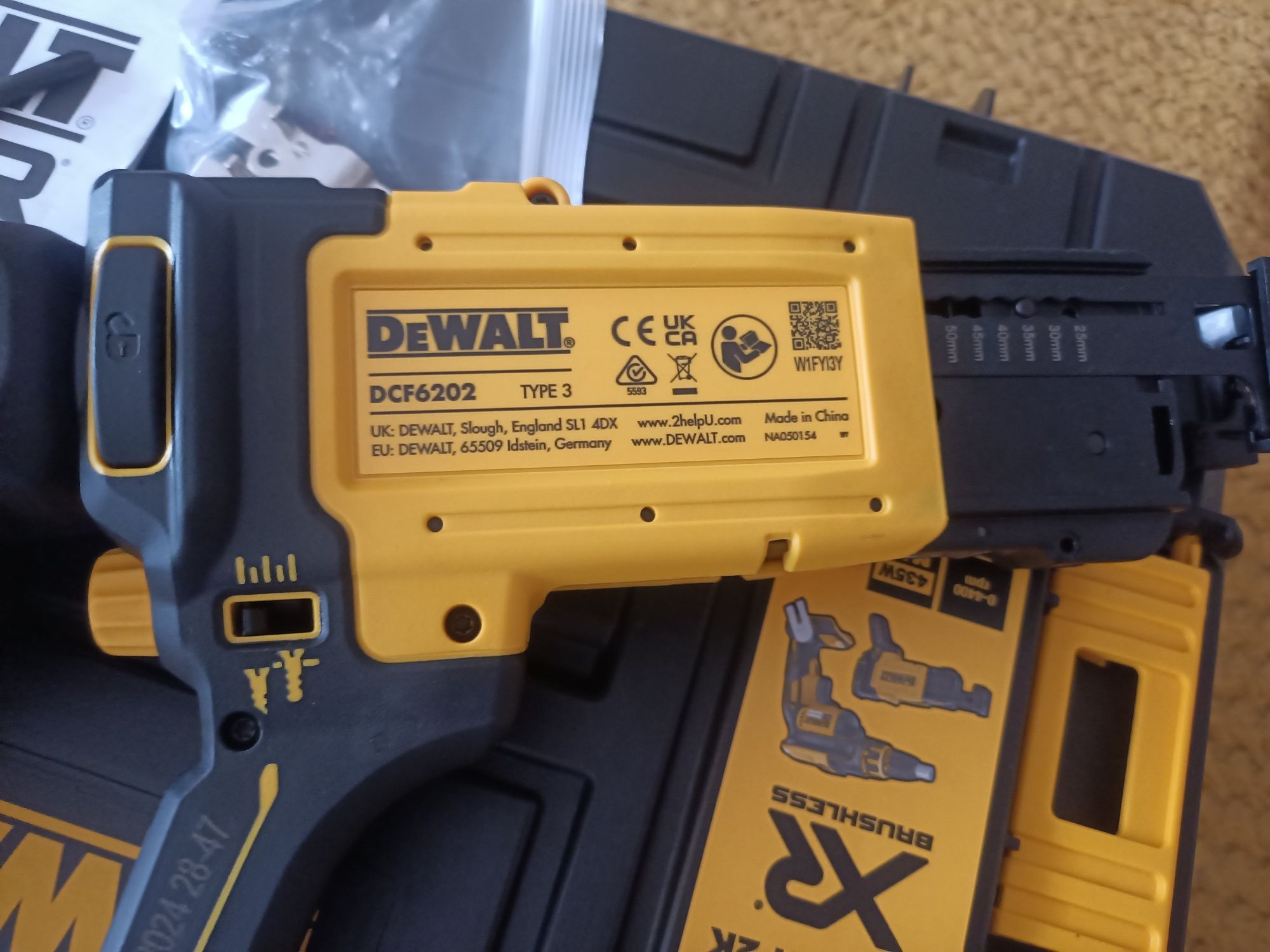 Nowa  oryginalna wkrętarka taśmowa DeWalt dcf620+magazynek