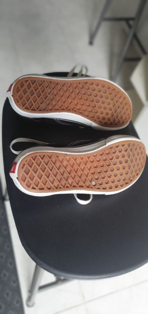 Tenis vans satisfatórios