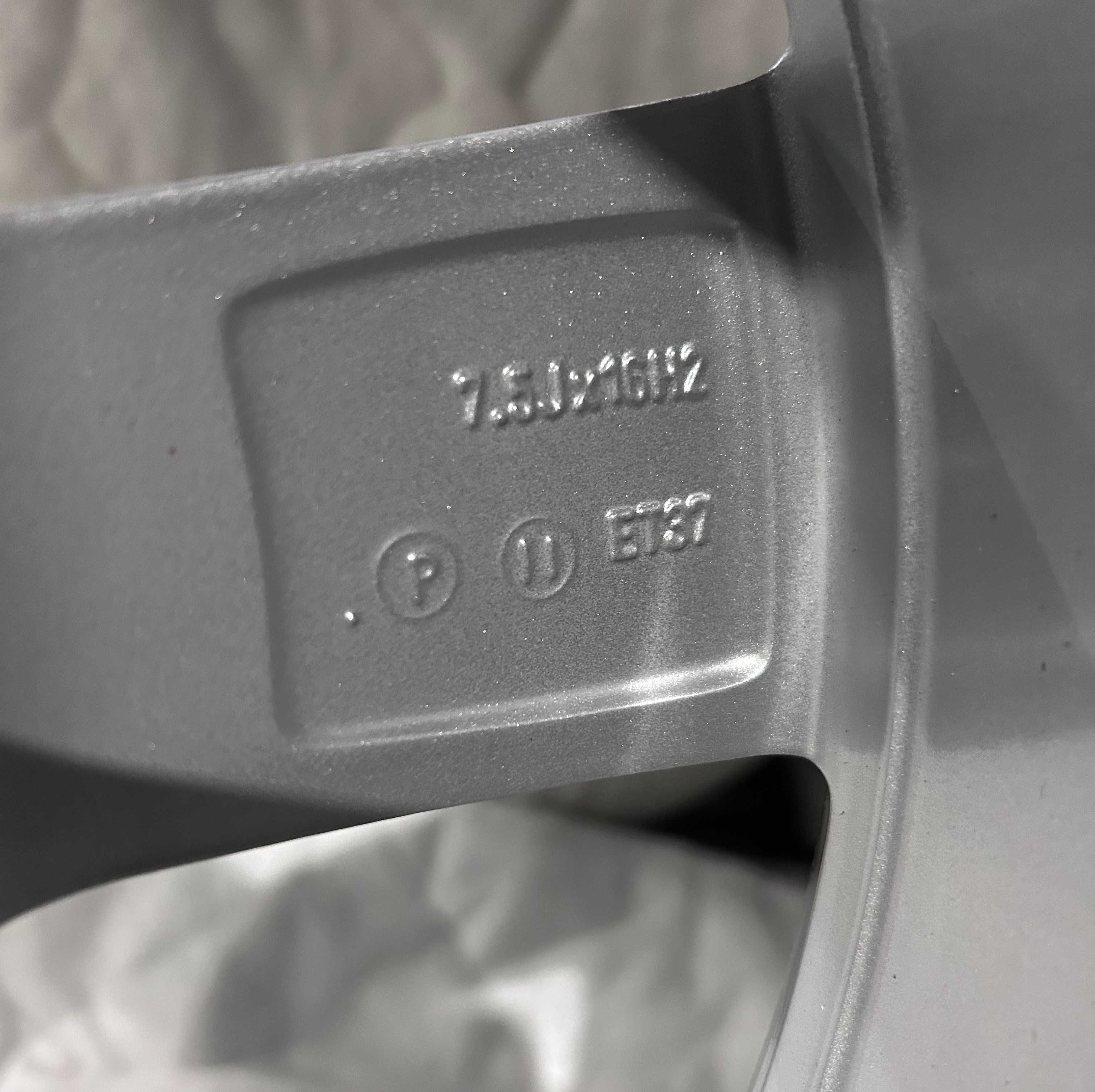 4x koła zimowe Audi A6 225/60R16 nowe