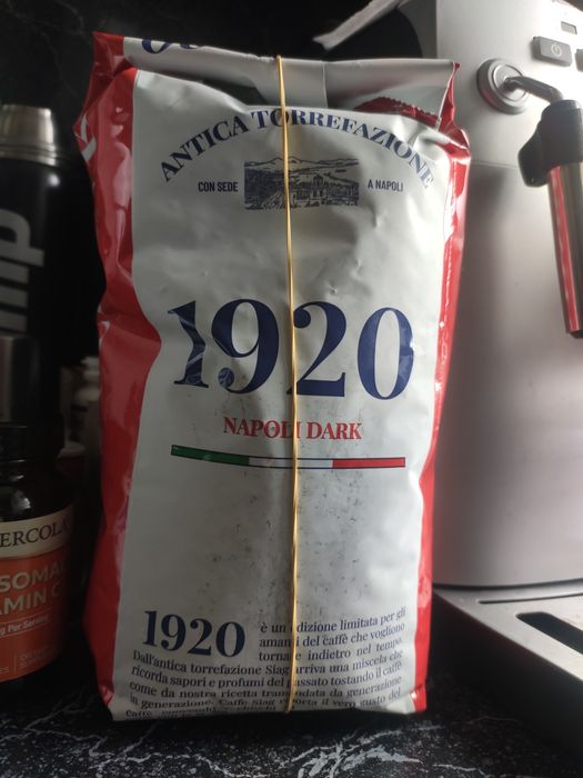 Кава в зернах " 1920 napoli dark" red