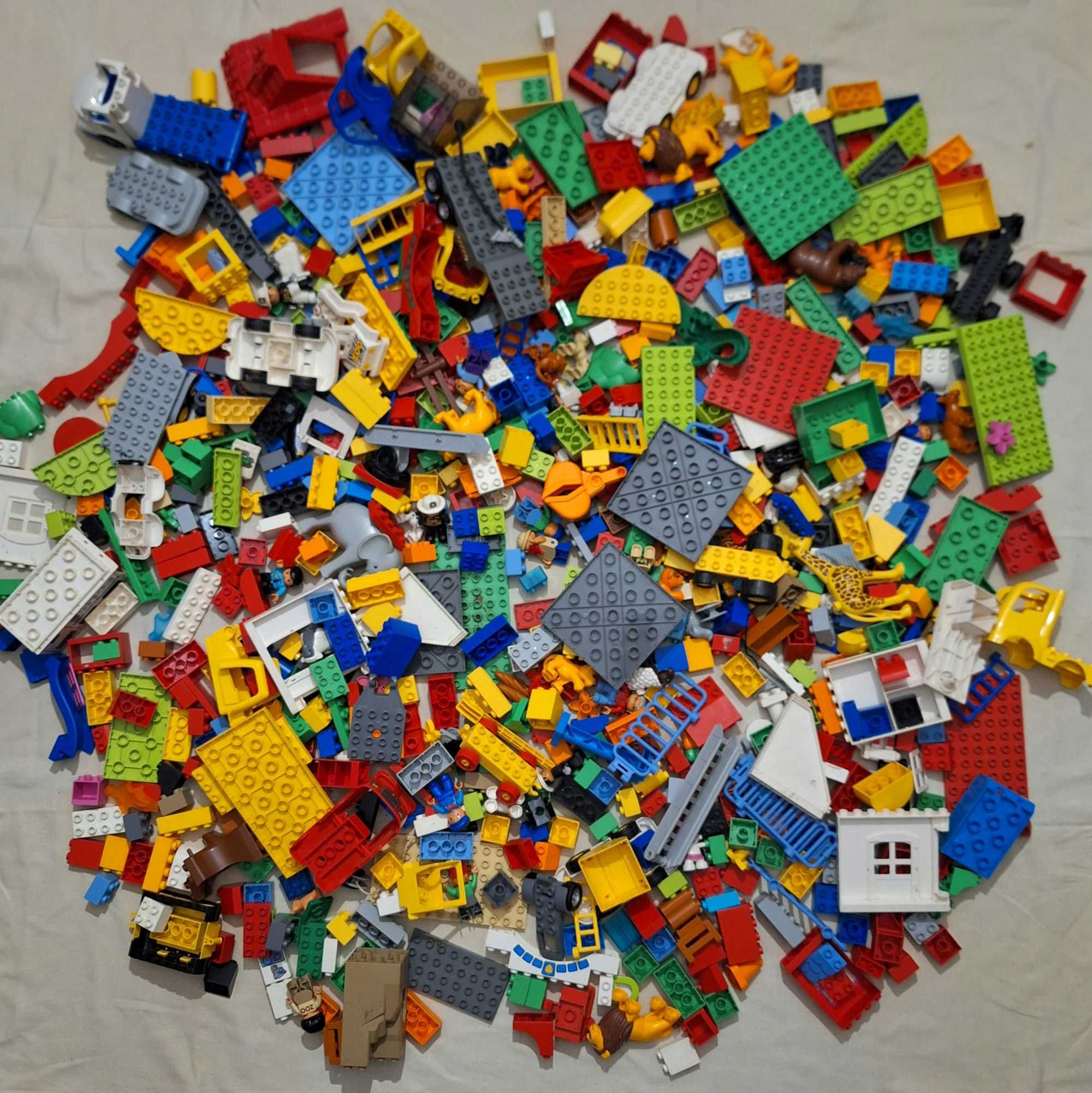 Klocki LEGO Duplo 11,5kg (mix, używane)