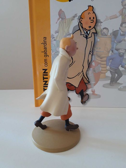 Livro com figurinha TINTIN - edição Moulinsart (NOVO)