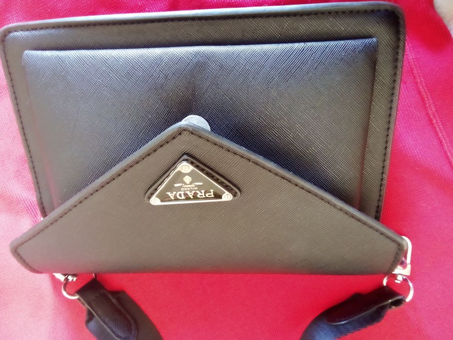Mala preta Prada