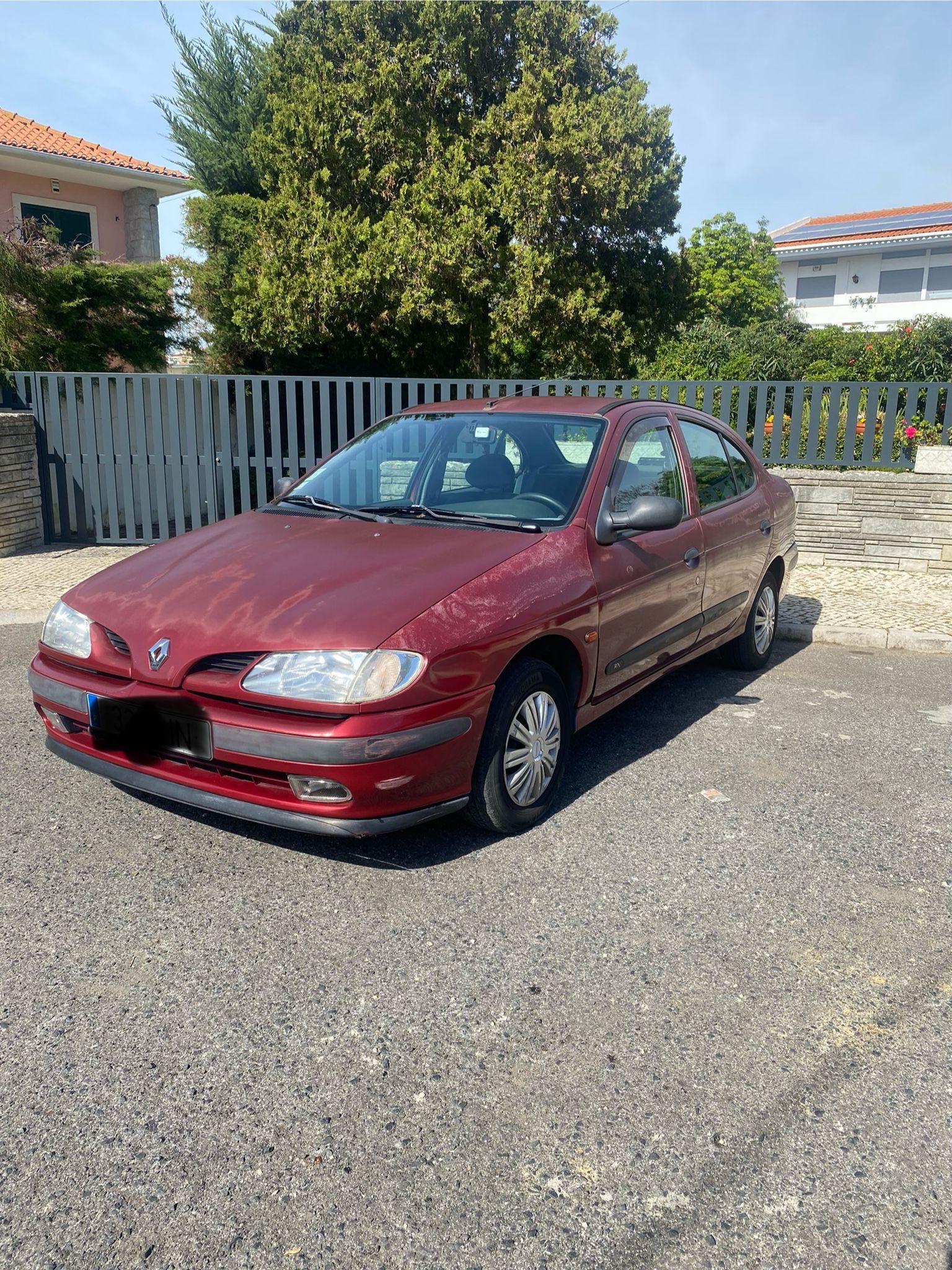 Megane 1997 1.4 Classic (apenas 101 mil rodados)