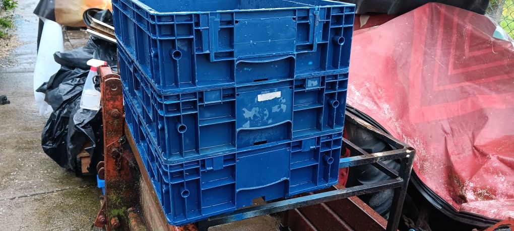 Caixas de plástico fortes de encaixar uma nas outras