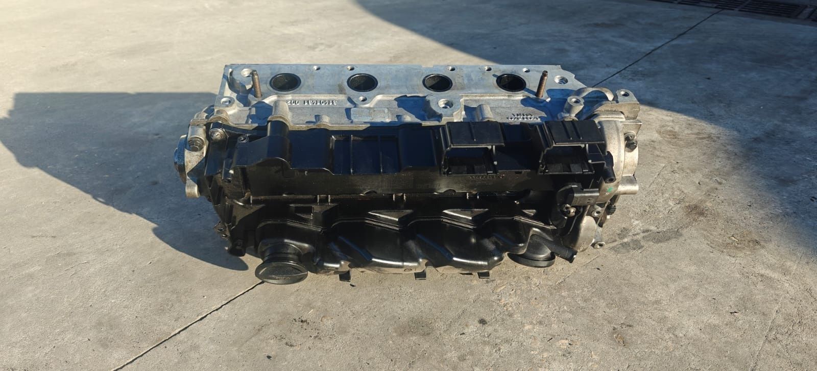 Cabeça do motor motor Volvo D4.
