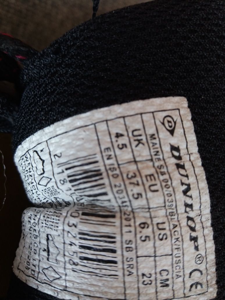 Buty robocze Dunlop 37,5 z metalowym czubkiem