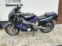 Yamaha fzr 600 genesis części  silnik owiewki