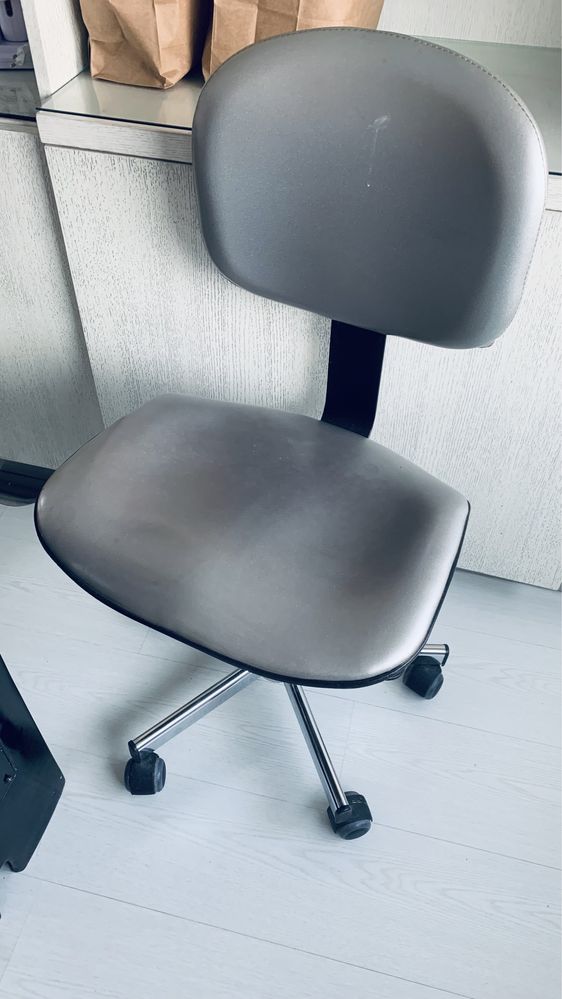 Cadeira ergonómica estética