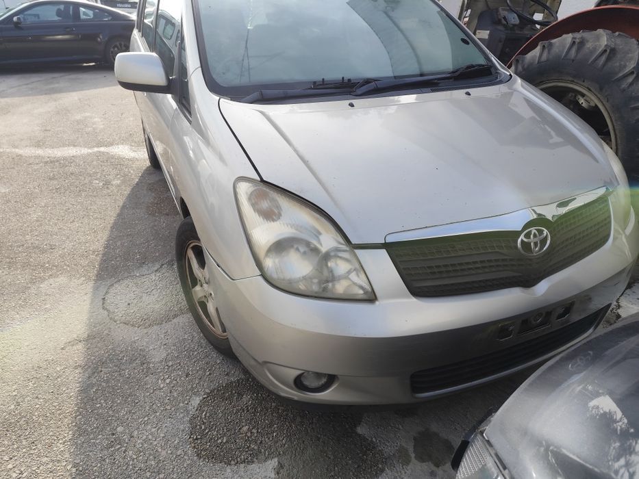Toyota Corolla Verso (peças)