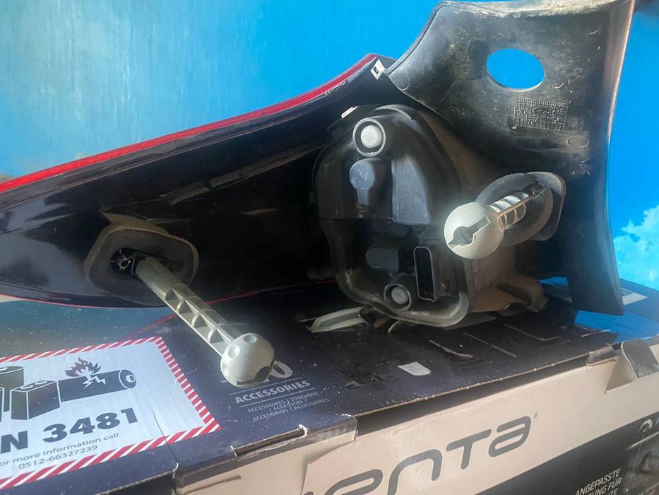 Задний правый фонарь Меган 3