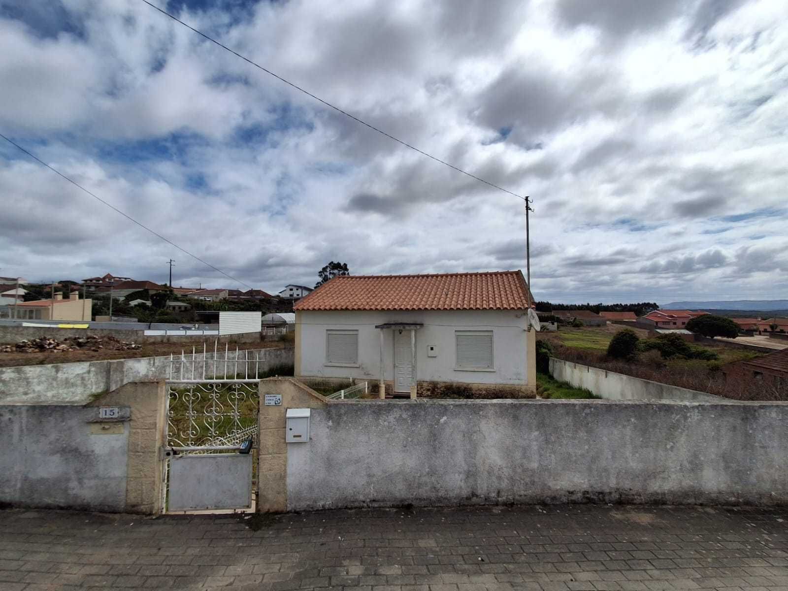 Arrendo - Moradia V2 em Cabeça Gorda, Torres Vedras