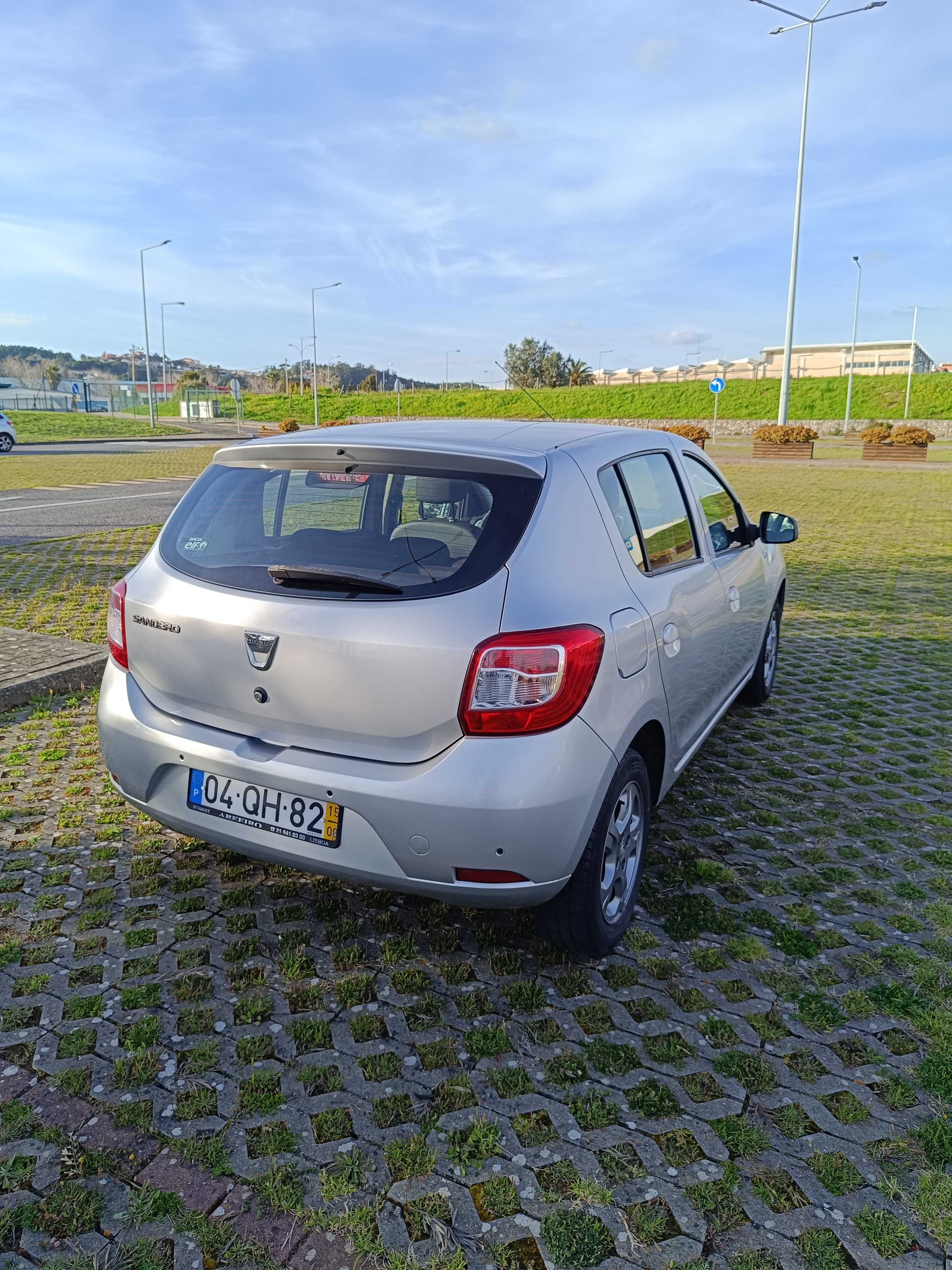 Dacia Sandero 2015