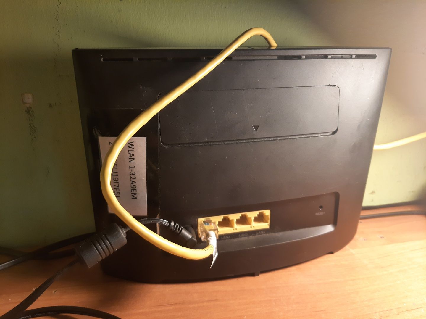 Router wifi lan sim Huawei  B525s-23a
