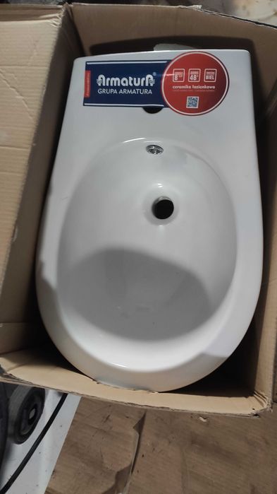 Bidet podwieszany Sella Armatura
